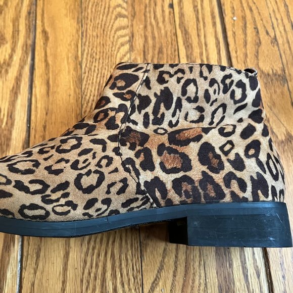 Cheetah Print Booties by Forever 21- NWT - Picture 4 of 7